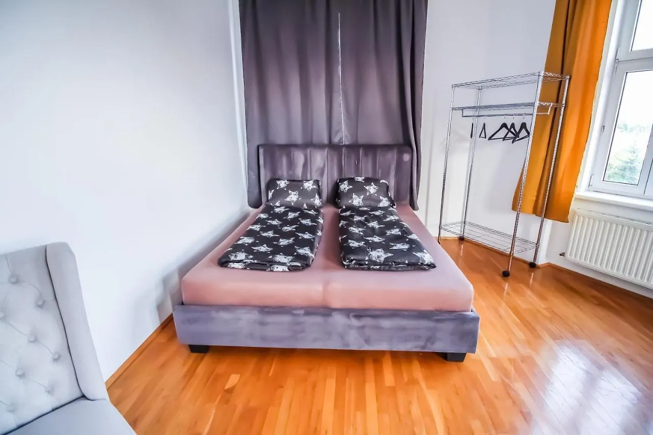 Family 3 Bedroom Apartment Lv7 Wenen Oostenrijk